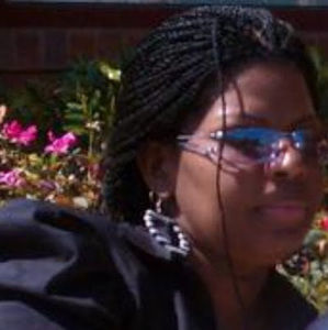 Meet your Posher, Myriam